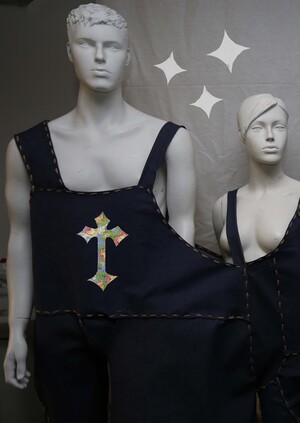 скрещенный комбинезон