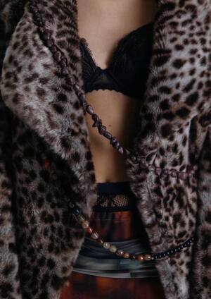 POOR LITTLE RICH GIRL