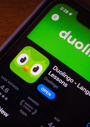 Сова из Duolingo пожалела 10-летнего мальчика