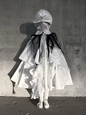 Post-apocalyptic symbiosis