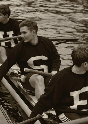 Cruise capsule wardrobe for HSE rowing club 