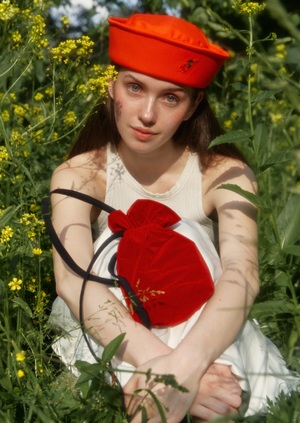 Старше на 10 минут