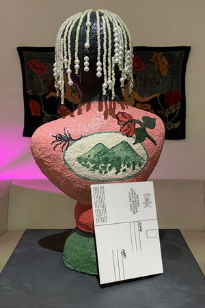 Айдентика выставки «Глупая душа» в галерее ЛЮДА