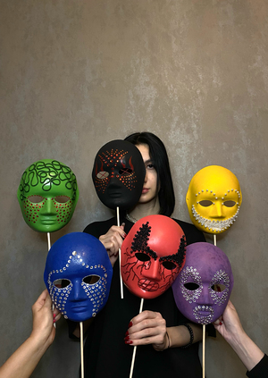 Маскарад эмоций