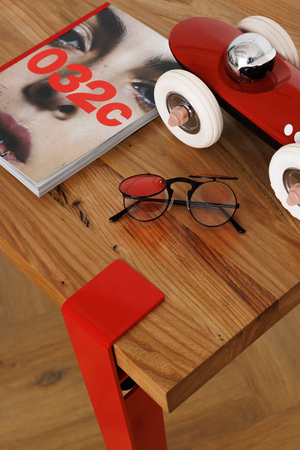 Фотосъемка дизайнерских столов