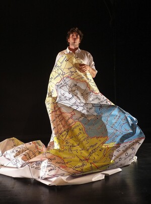 Лекция - перформанс: инсценированное знание