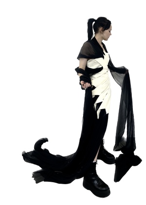 Разработка платья Iris Van Herpen 