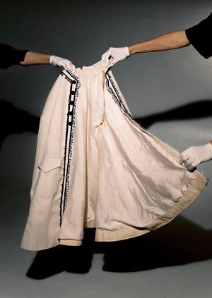 THE VISITING JACKET. REPLICA