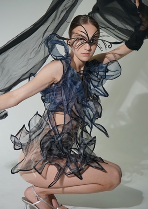 IRIS VAN HERPEN DNA