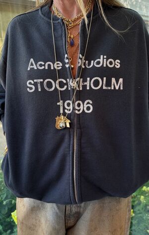 ACNE STUDIOS STORE ''