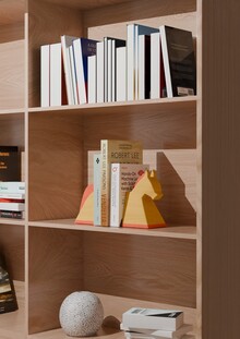 Подставка-ограничитель для книг «Лошадка»