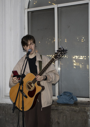 Street musician photos for their social media