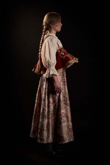 Festive costume from the village of Bezvodnoye Festive costume from the village of Bezvodnoye