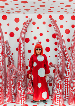 Чистый арт и проектирование в произведениях Яёи Кусамы