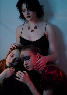 EDITORIAL: fantasize EDITORIAL: fantasize