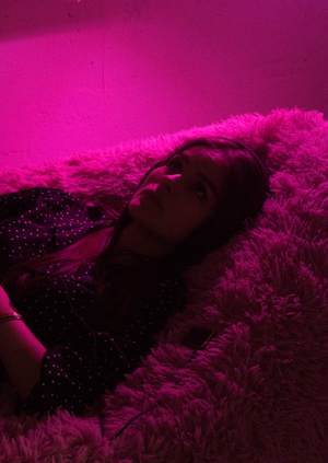 от связи к связи, с ушка на ушко