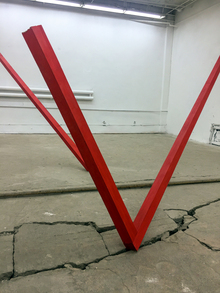 Red wedge split
