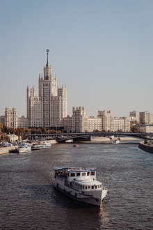 «Москва слезам не&nbsp;верила, а&nbsp;верила любви»…