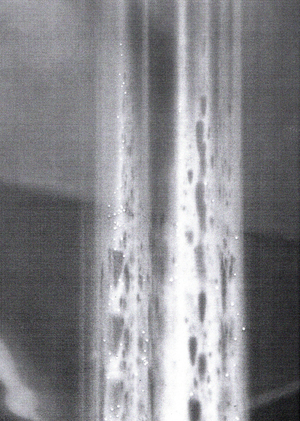 Indistinguishably close, indistinguishably distant