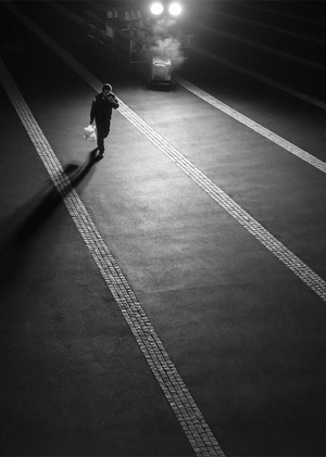 Одиночество в мегаполисах сквозь объектив фотографов