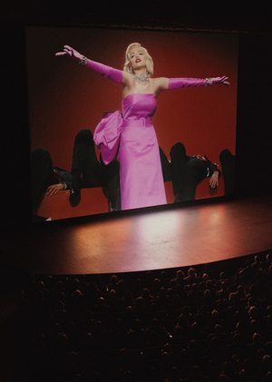 Эксплуатация женщин и женской психологической травмы в киноиндустрии. 