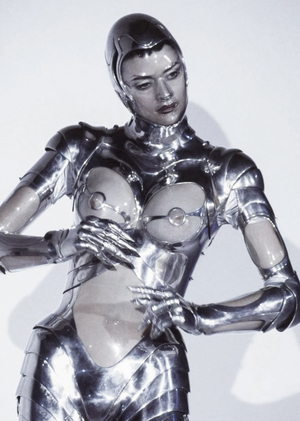 Space-Age - космическая эра в моде