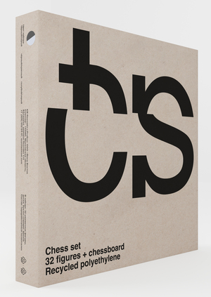 Chess set. Упаковка для шахмат из переработанного пластика