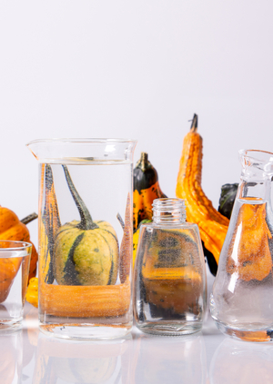 Изучение взаимодействия
стекла с пространством кадра