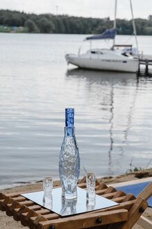 набор посуды для крепких напитков