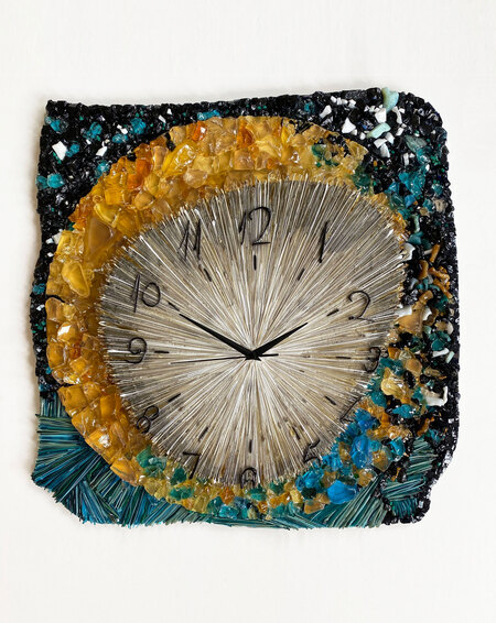 Wall clock ‘Not Enough Time’