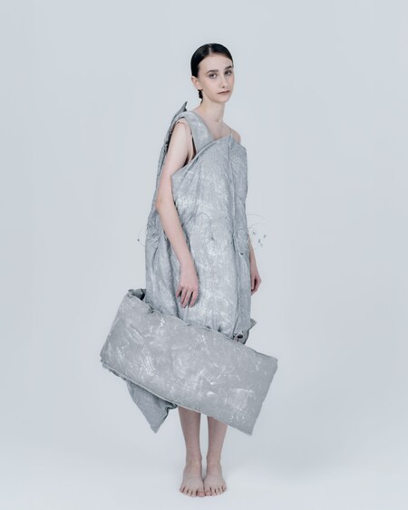 Жить тяжело...