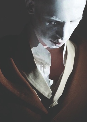 È necessario rendere un uomo più comodo per un cavallo